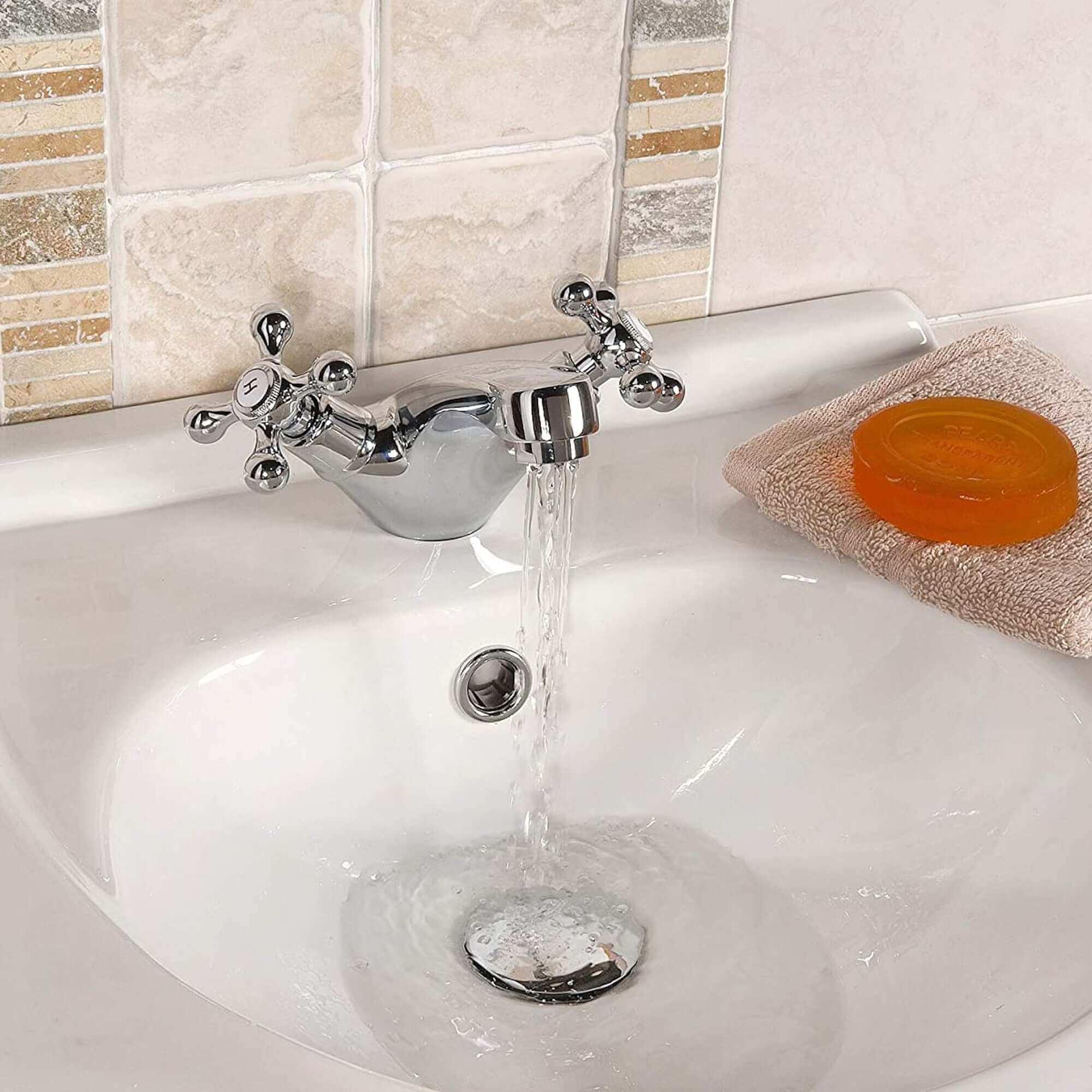 Buy Beaumont traditional cross basin mixer tap with slotted waste - chrome Online UK | HOUSE OF ENKI